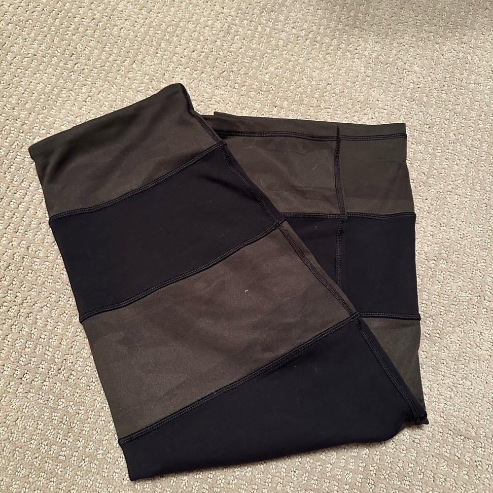 Lululemon high waisted skirt size 4